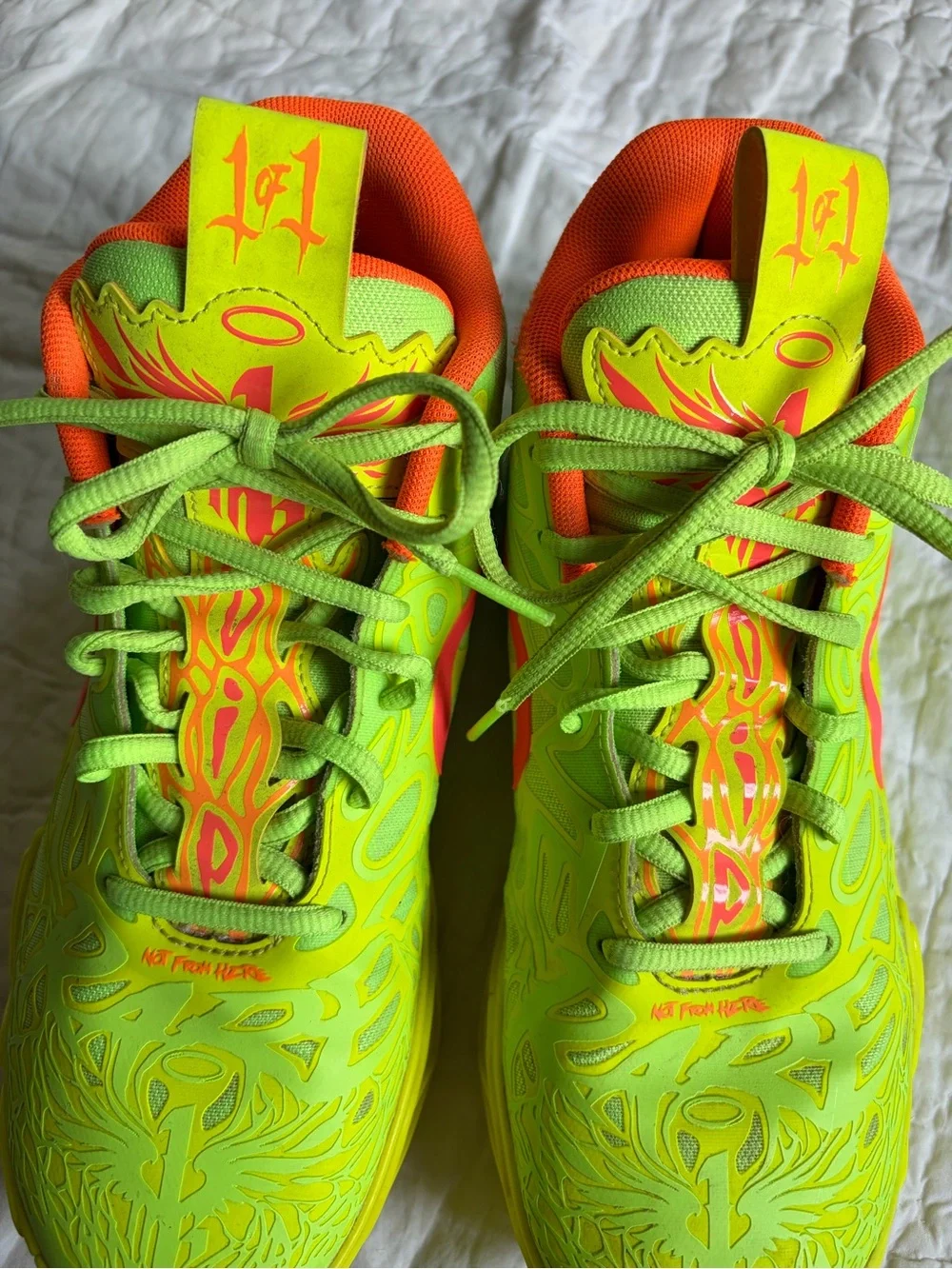 Puma vibrant neon